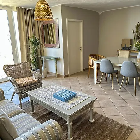 Ξενοδοχείο με διαμερίσματα Boutique Leicht & Friends Costa Adeje (Tenerife)
