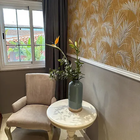 بيت ريفي Boutique Leicht & Friends أذيخي