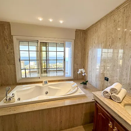 Boutique Leicht & Friends Gasthof Costa Adeje (Tenerife)