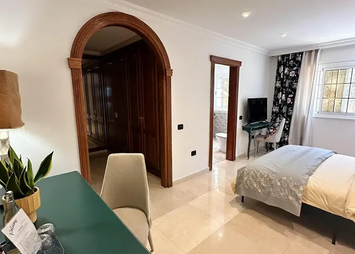 Boutique Leicht & Friends Πανδοχείο 4*